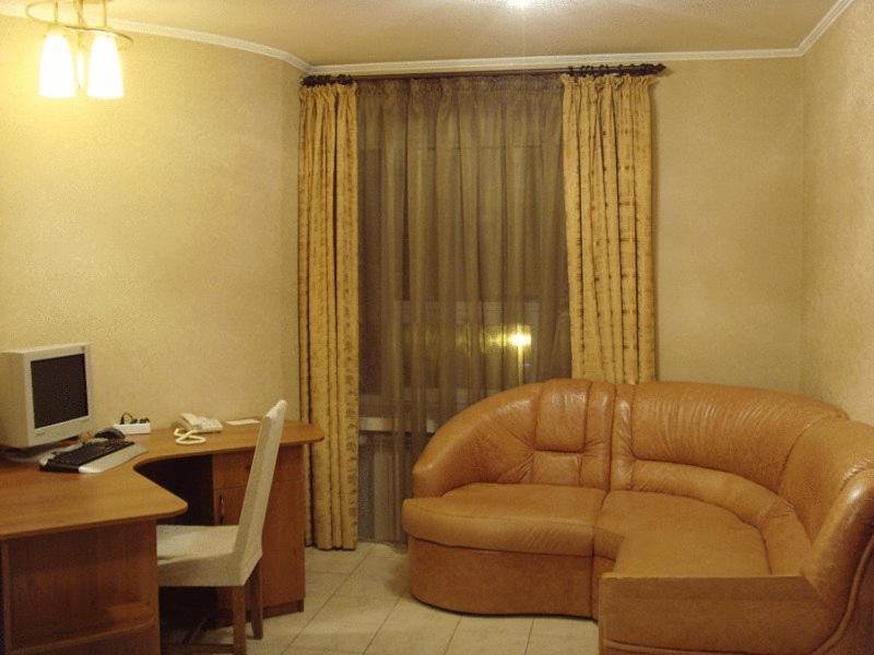 Pan Hotel Sumy Exterior photo